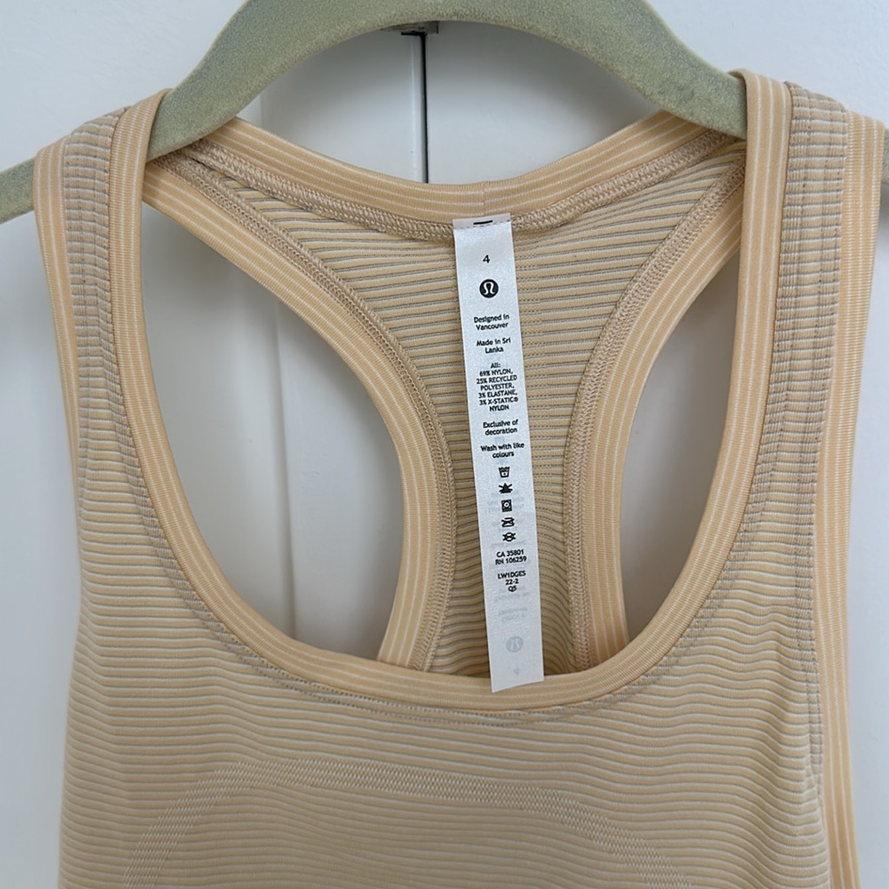 Lululemon Swiftly Tech Tank - Picture 2 of 3